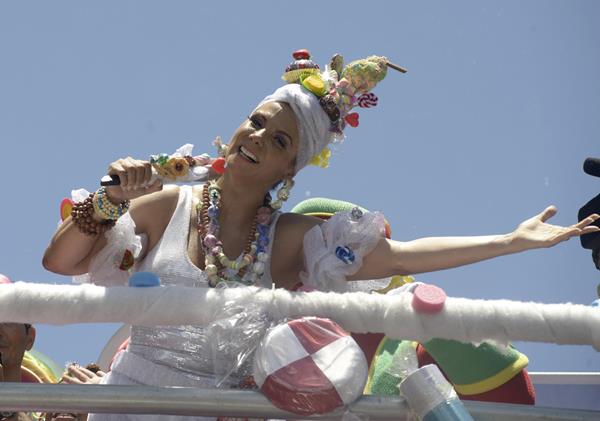 Carla Perez na pipoca